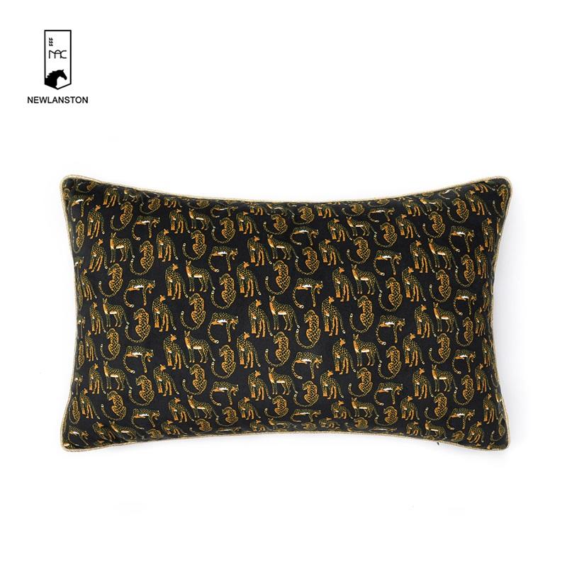 50x30 Digital printed Leopard Velvet Cushion/Pillow cover 