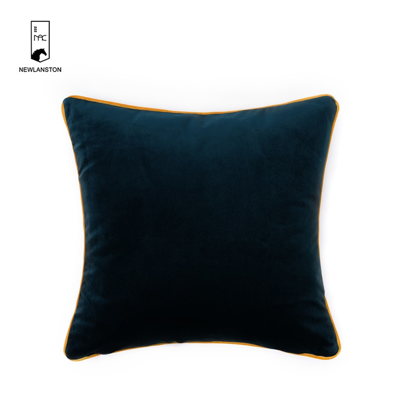 45x45  Velvet with Piping Pillow cover
