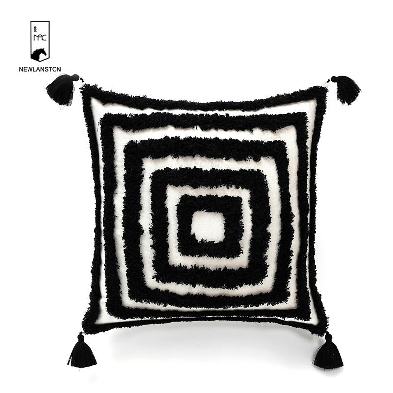  45x45Tufted embroidery Geometric Strips Cushion cover